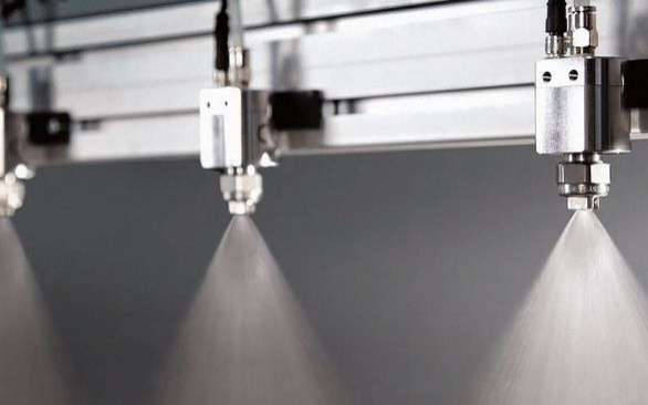 Por que o uso de equipamentos de dosagem é importante no processo de fabricação de ração